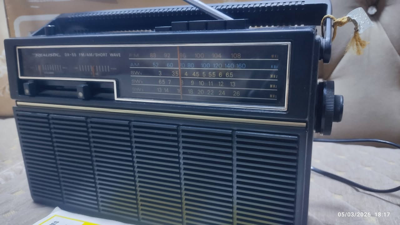 راديو أنتاج 1980 محمول نوع Realistic DX-65.
نظيف جدا  5 موجات am FM sw كهرباء و بطاريات حجم كبير 
السعر 95 ألف


**إذا كنت صاحب هذا الإعلان وتريد حذفه لأي سبب، رجاءا أرسل رسالة إلى الدعم الفني**