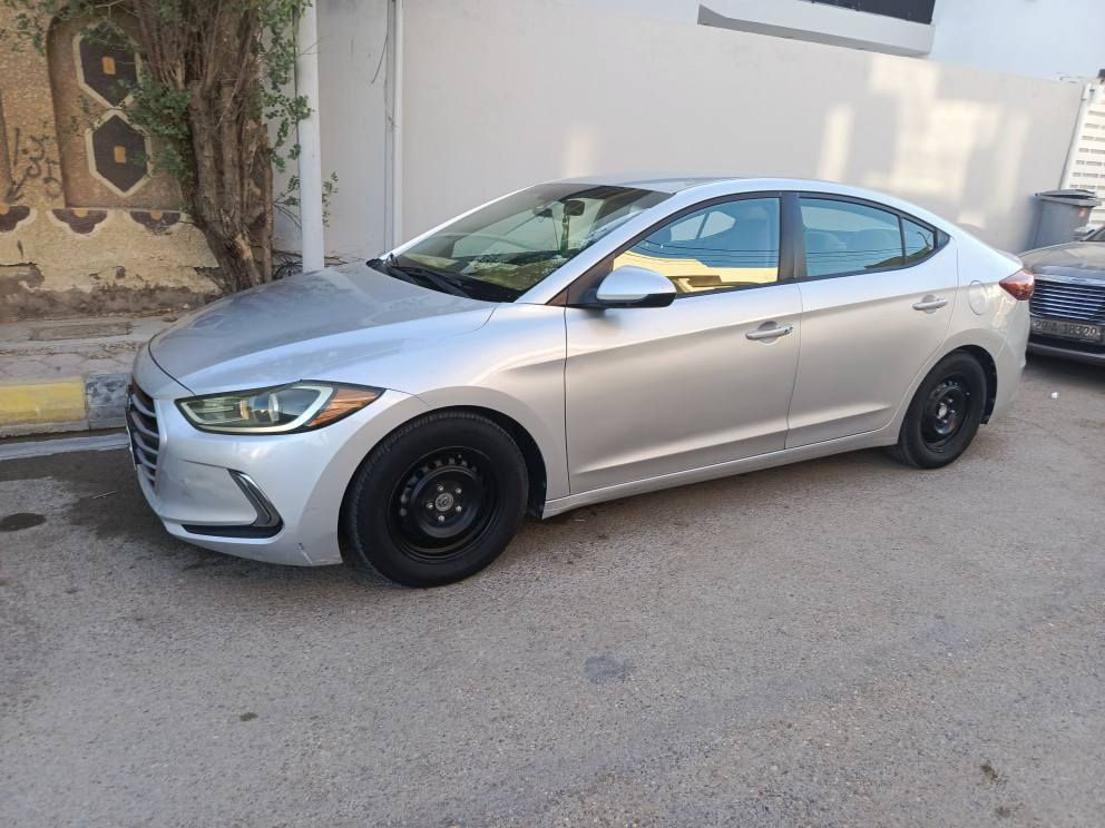 النترا وارد امريكي موديل 17 حادثها قبق جنطة وبالعراق باب سايق بي ضبغ ع كد شبر ونص 
مواصفات فول عدا فتحة se 
مكينة دوش 2000
كير اي تي المرغوب
رقم سيارة بابل بااسمي 
السعر 133 وبية مجال قليل 
مكان السيارة كوت 
للتواصل *********** دهل اوران, واسط
