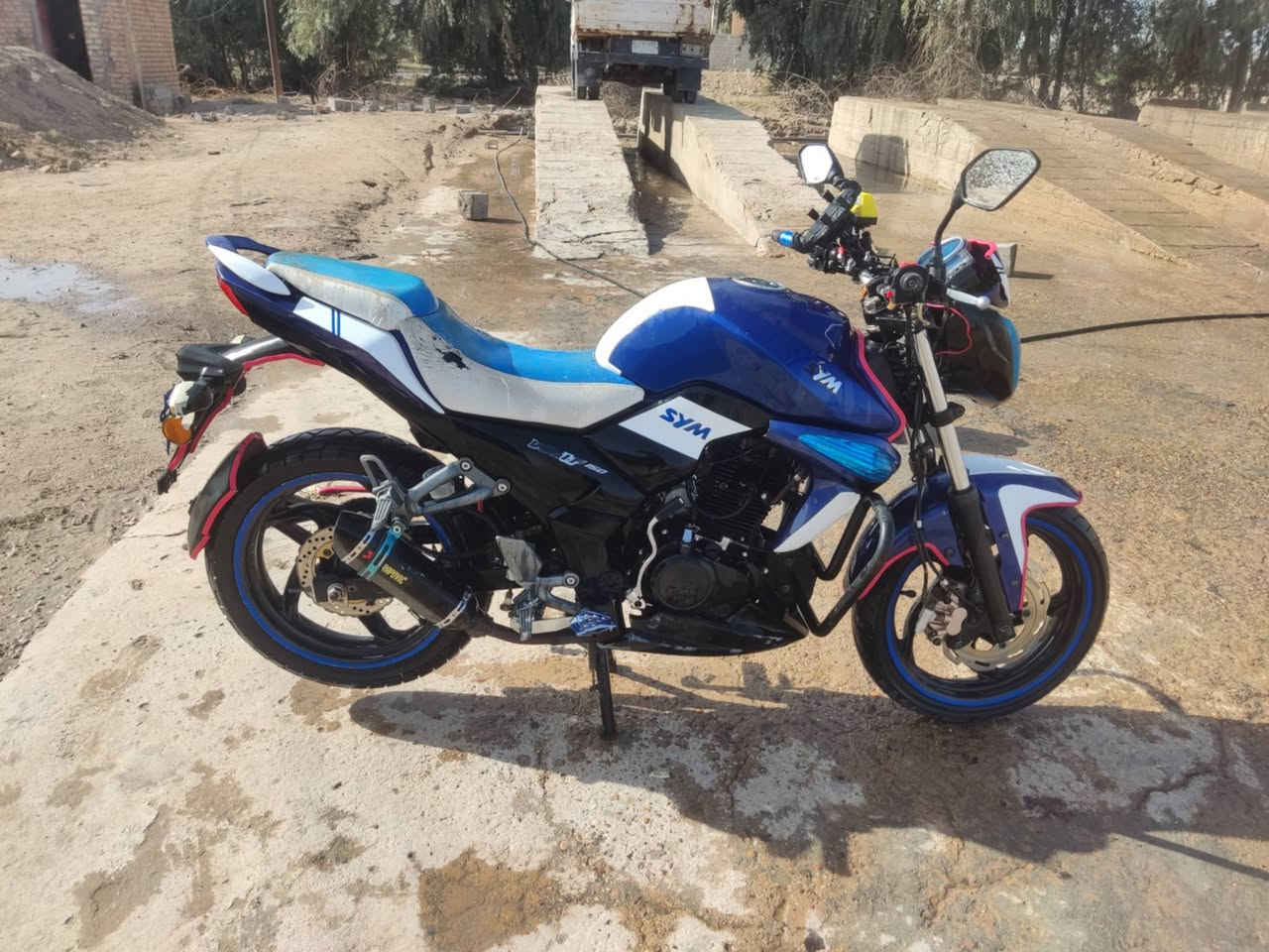 سايم موديل 19
بي منفيس و وصل كمرك ولباقي ضايعات يعني مكمرك وكامل
مكان الكرمه


**إذا كنت صاحب هذا الإعلان وتريد حذفه لأي سبب، رجاءا أرسل رسالة إلى الدعم الفني**