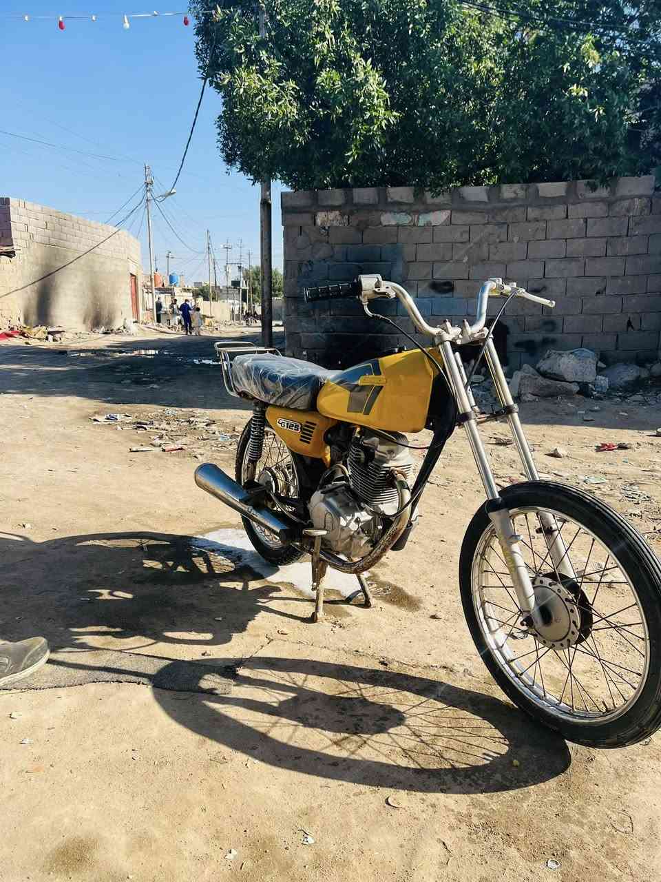 سلام عليكم دراجة للبيع دراجة نظيفة السعر 325 بيها مجال مكان بصره 5ميل ***********
