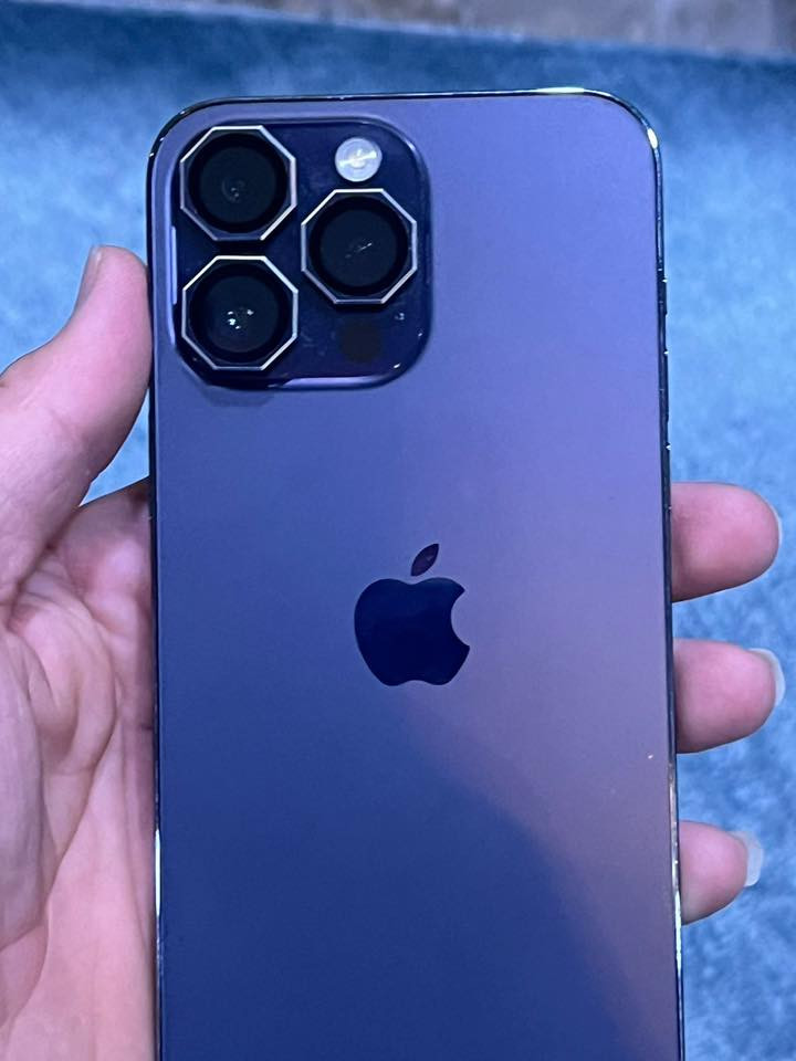 آيفون 14 برو ماكس شرق وسط ماستر بطاريه89بلاديه ***********
