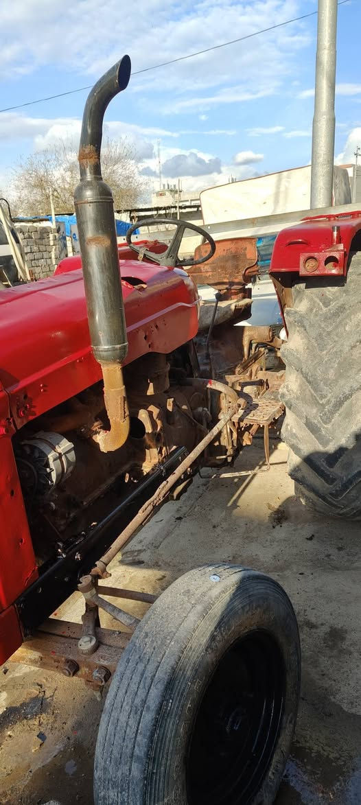 فورسي ميجر
كير محرك اكسل شرط 
مكان موصل 
سعر مليون وربع وبيه مجال 
تصال وتساب ***********
