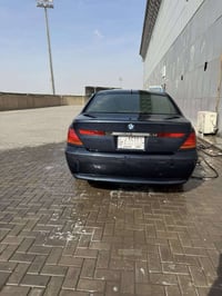 بي إم ٧٤٥ • ٢٠٠٤ • بدون ضربه