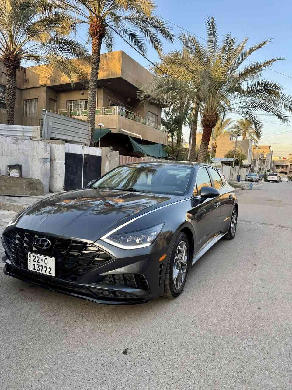 سوناتا  2023  حادثها جدا بسيط فقط الجاملغ الخلفي  بدون ايرباك بجم كبس ماشيه  36  mi
صور الحادث مرفقه بالمنشور 
المواصفات 🌹🌹 محرك  2500 
بصمه ودخول ذكي 
كشنً كهرباء
ترحيب عند الاقتراب
تبريد بيانو
تشغيل عن بعد 
لدات اماميه خليفه 
ويل كروم 
شاشه جبيره 
انضمة قيادة 
سايد بريك بصمه 
وبقية المواصفات المعروفه مكان السياره بغداد البنوك  📞📞  ***********  
السعر   ١٧٤   وبيها مجال ان شاءالله
