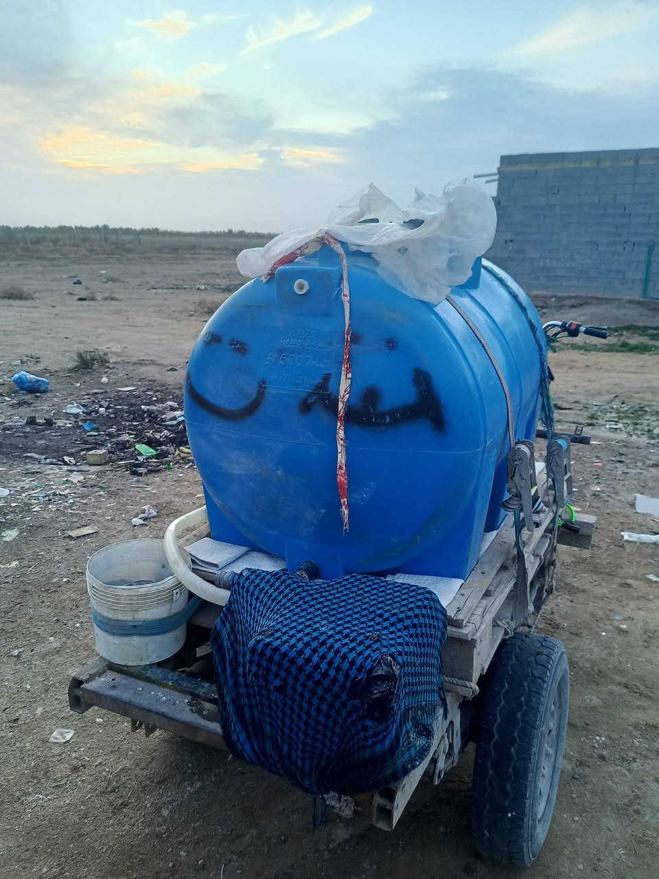 ستوته اوراق للبيع  سعر  950/تواصل على رقم ***********
