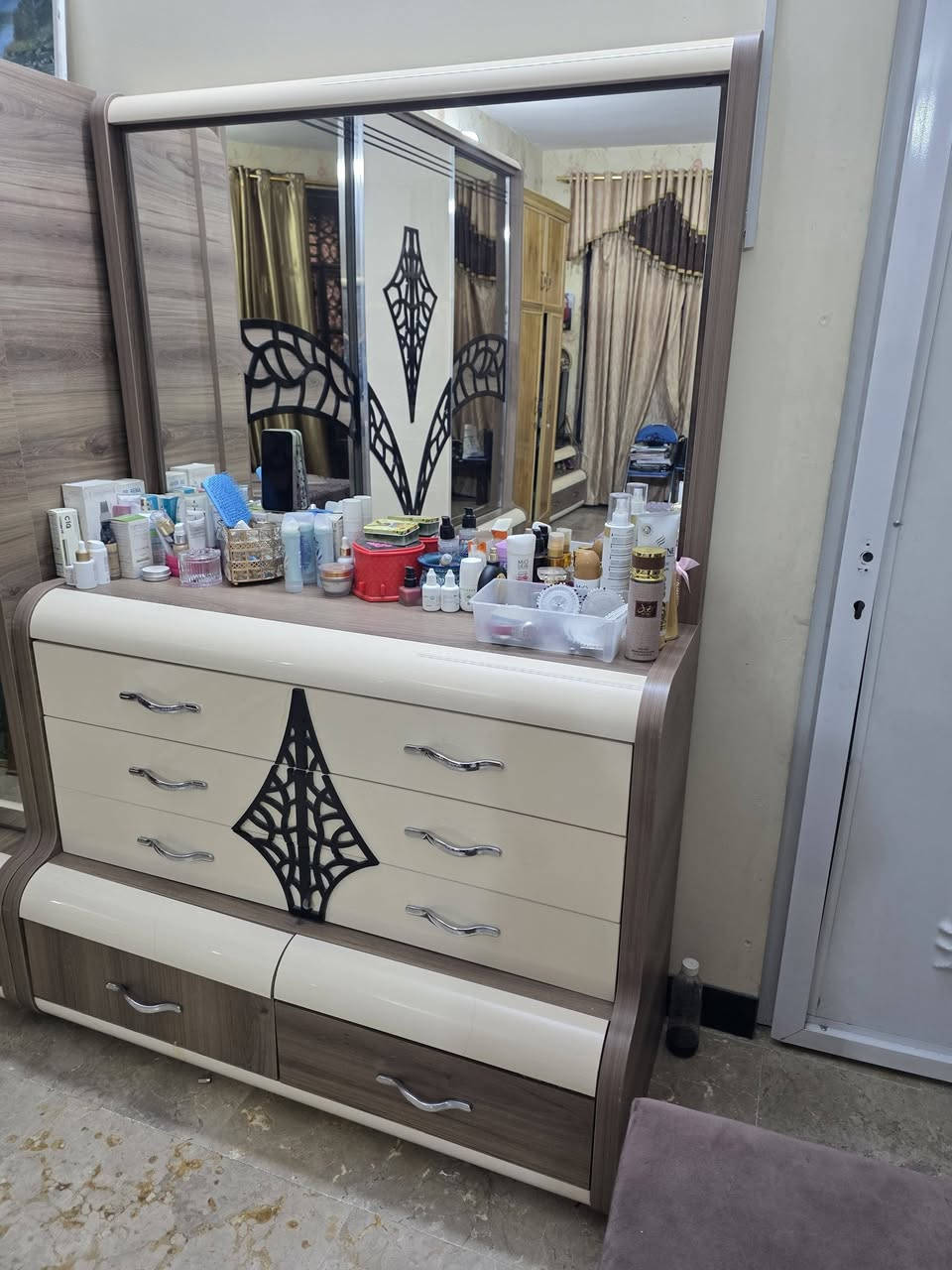 غرفة نوم تركيا للبيع  ٩ قطع نضيفه جدا  السعر مليون


**إذا كنت صاحب هذا الإعلان وتريد حذفه لأي سبب، رجاءا أرسل رسالة إلى الدعم الفني**