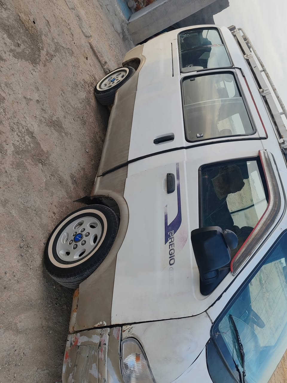 السلام عليكم بريجو موديل 98 سياره جديده رقم بغداد تحويل ثاني يوم ثانويه ل 28 سياره مصبوغه حزام جماليه برجراف جير محرك اكسل تاير حداديه كله جديد ماكينه 3000  مكان السياره بابل النيل السعر 48 وبيها مجال بيع مستعجل الاستفسار على هذا الرقم *********** مكان السياره بابل
