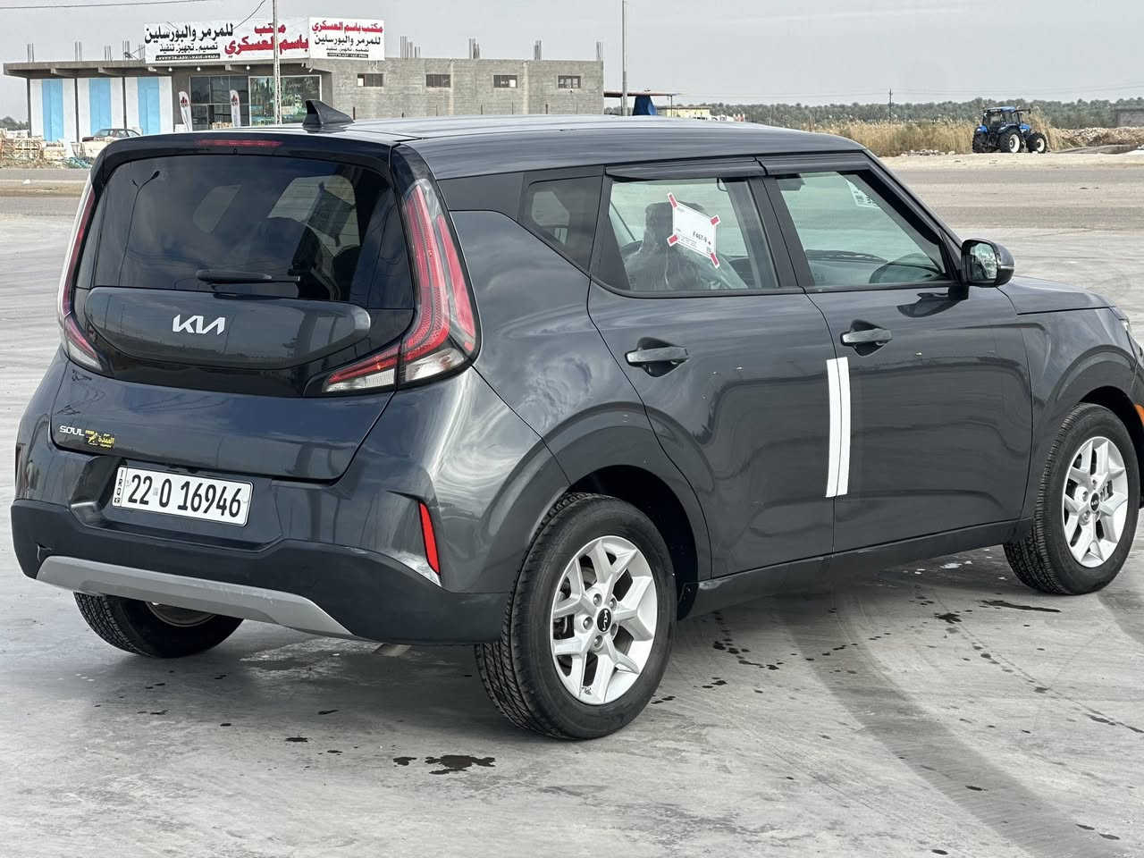 سلام عليكم
كيا صول 
موديل  2024  الشكل الجديد
رقم اربيل هزه وفحص وترقيم جديد
ماشية 13 الف كيلو  
نص مواصفات 
رادار امامي
تحديد مسار  
شاشه كبيرة كار بلي
  دشبول الكتروني 
نظام اوتو ستوب 
تحديد مسار السياره
مثبت سرعه كروز
شاشه اعطال ومعلومات السياره 
محرك 2000/دوش
سستم صوت 
تحكم ستيرن جهتين فول
مخرج USB
انضمه قيادة عادي+سبورت
السياره بنيد وجاملغ صبغ 
صور حادث بالمنشور 
الباقي كله مكفول من الصبغ 
بغداد بسمايه 
رقم اربيل السياره هزه وفحص وترقيم جديد 
تحويل للمشتري او وكاله 
السعر 149  ورقة
   التواصل  
واتساب او الاتصال
***********
