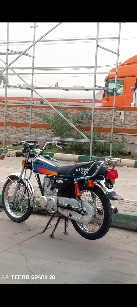 دراجه للبيع موديل 26 صار شهر طالعه من وكيل سعر 750 مكاني حله الحمزه الغربي رقمي ***********
