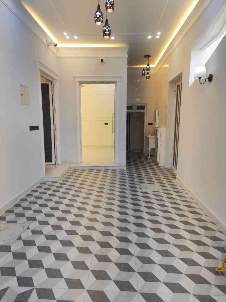 بيت طابقين ركن واجهيتين للبيع في أبي الخصيب السوق شارع القاضي 
مساحة البيت 100 متر مربع طابو صرف زراعي عراقي 
البناء طابوق الارضية رفت جاهز للسكن البيت وكامل  كاميرات مراقبة وانترنيت 
السعر 160 وبي مجال 
***********
*********** البصرة, العراق
