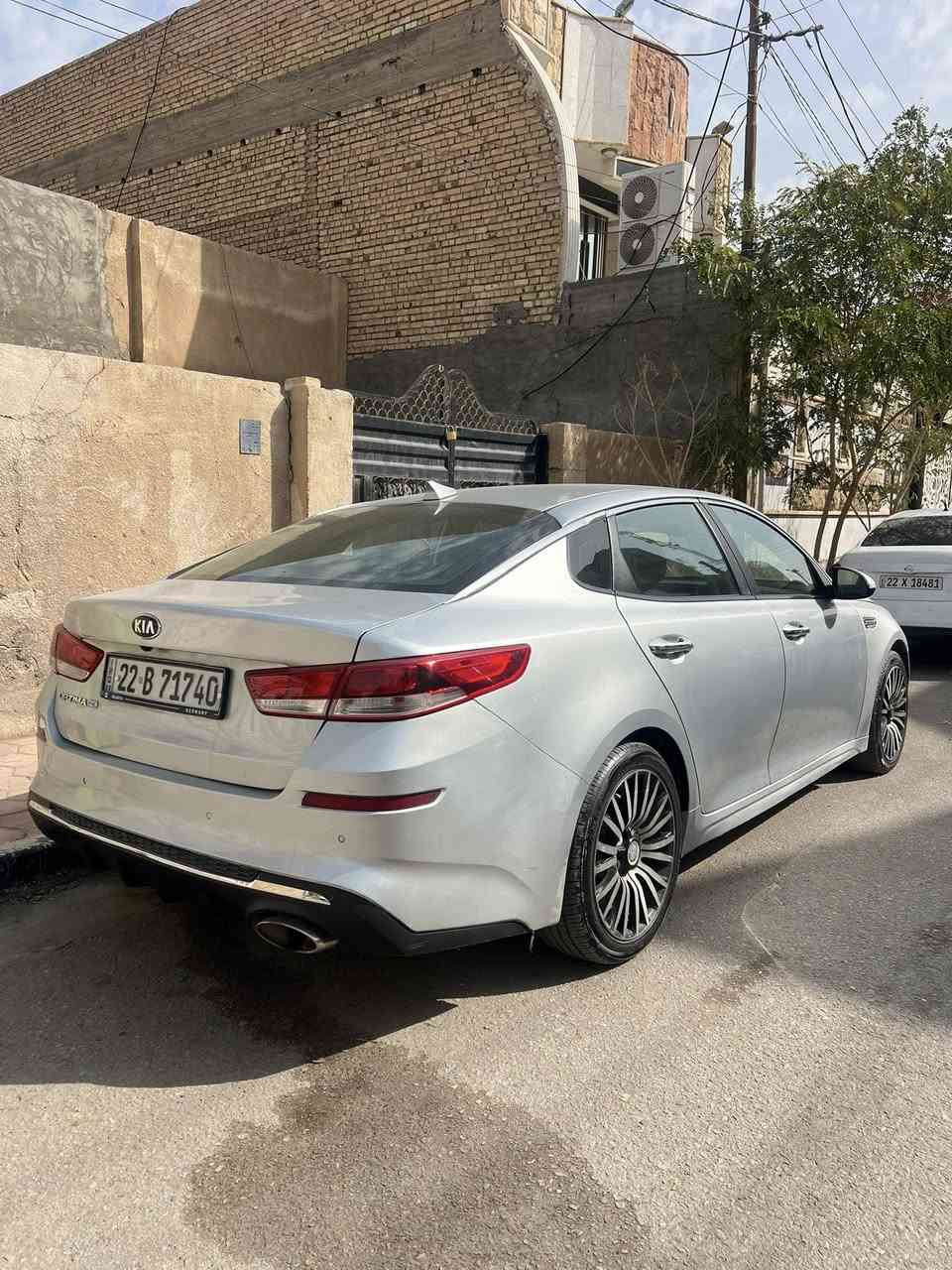 كيا اوبتما 2019 وارد امريكي
رقم اربيل دولي باسمي 
مواصفات السيارة
رادار امامي خلفي وجوانب 
كشافات LED 
ويل كروم 
اشارة بالمري 
تحديد مسار 
مانع ازلاق 
السيارة حلوة وجديد احلى من الصور بعد 
كير ومكينة وحدادية وتبريد شرط الفحص 
بأمريكا كلين بدون حادث فقط دعامية صور الحادث مرفوقة مع رقم الشاصي 
وبالعراق صار بيها صبغ جاملغ وبنيد بدون دواخل 
السعر 137$ ورقة 
مكاني كربلاء المقدسة 
رقمي للاتصال *********** 
واتس اب ***********
