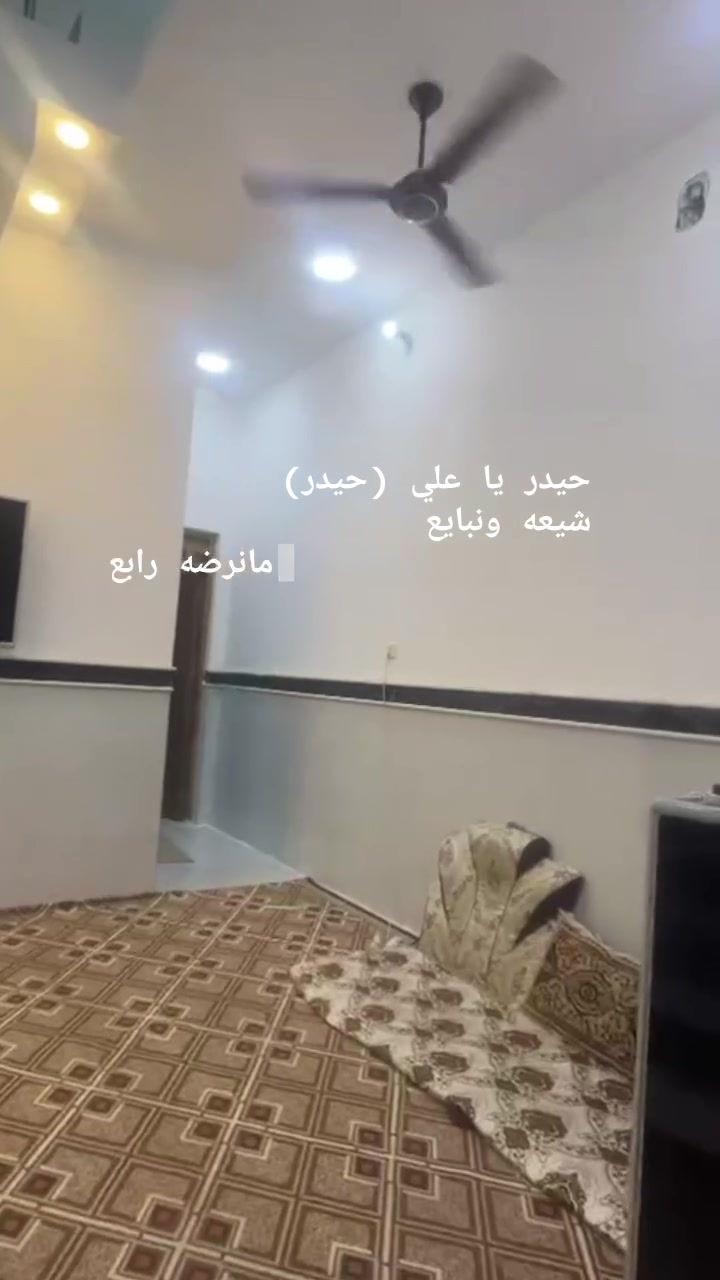 السلام عليكم دار للبيع سند 25
مساحه 100طابق ونص 
عنوان جمعيات حجي حسن الثانيه اربعه سايدات  
ارتفاع طابق الاول اربعه اله ربع  طابق الثاني ثلاثه وربع يحتوي على غرفه وحمام وصاله 
سعر على خاااص  
رقم الهاتف ***********

