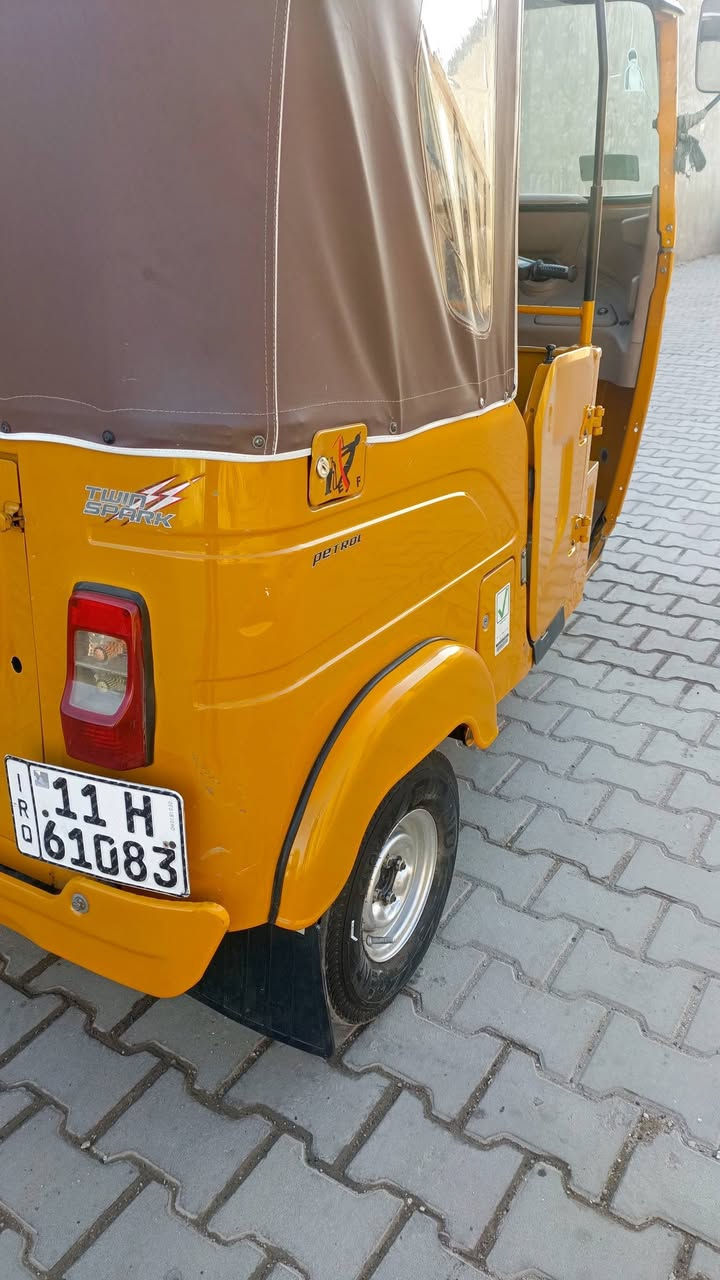 ستفسار  ***********

عنوان بغداد حي نصر 

ملاحظه  تكتك كفالفه عامه
