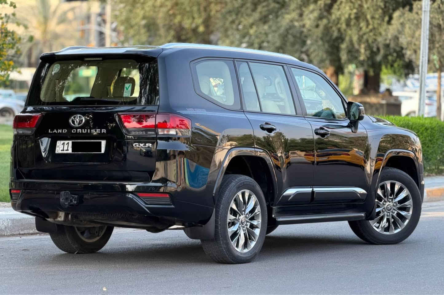 سلام عليكم .... اخوان عندي لاندكروز بريم اصلي 2023 لون اسود رقم بغداد بأسمي ماشيه 33الف فقط مكفوله من الضرر والصبغ والبارد .... اخوان السياره جديده جدا جدا والصور تحكم وسعرها 64800$ وممكن مراوس واي استفسار هذا رقمي ***********
مكان السياره بغداد السيدية 
مواصفاته 
محرك 6سلندر 4000
سلايد 
كشنات جلد 
تبريد كشنات 
شاشات اصليه 
باب خلفي كهرباء 
شاحن واير ليس 
هاند بريك بصمه بغداد, العراق
