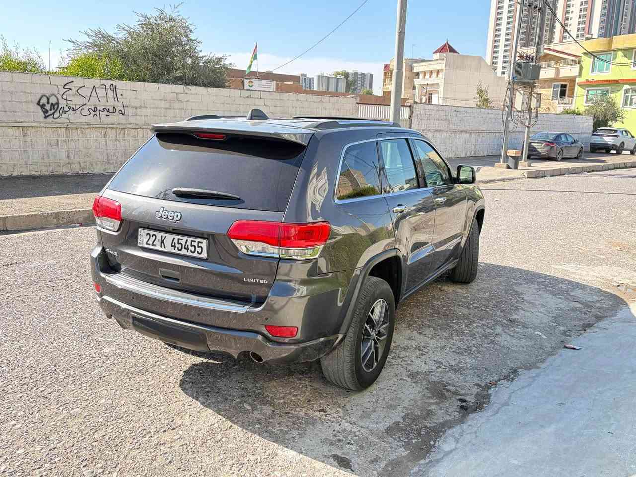 جيب لاريدو موديل ٢٠١٧ فول مواسةفات دبل اكسل سلايد كوشن جلد هيتةر رادار بونيد جاملغ دةرگا سبوغة بي ژووري بي ارباك هةموو بةشةرت گير و مةكينةي بةشةرتة نةكرايتةوة يةك دينار مةسروفي تيدا نيية ١٠٠رويشتوة سعري ٢٢٠$وةرةقة و مةجال شوين هةولير 
***********
Whatsapp أربيل, العراق
