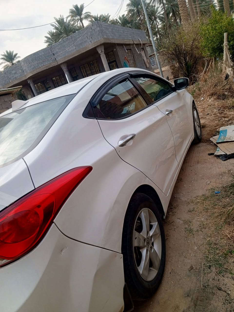 مديل 2013 مكينه الف 1600مراوس بل 16او 17حسب القناعه أو بيه صبغ اربع 4قطع أو نتفق على  ويصير خير انشاء الله ***********متواجد فقط بليل أو بيع السعر 95او بيه مجال
