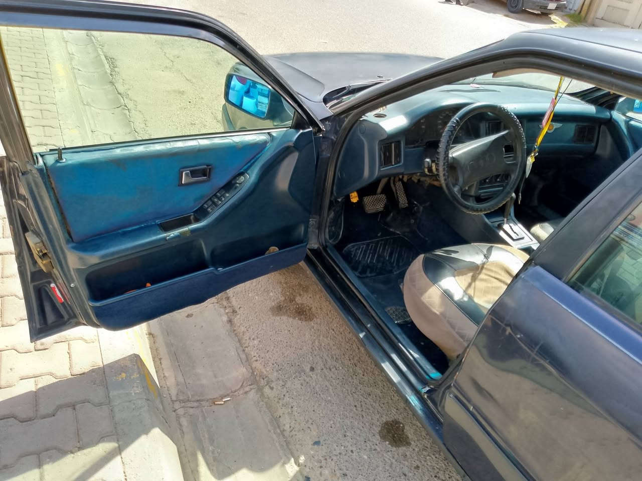 من رخصه الادمن اودي 91مشروع وطني انبار انكليزي محرك بي خيط بخار خفيف الكير خير من الله صدر نص عمر اطارات قبل شهرين طخم والسيارة نعمه حلوة خير من الله عارضه 27 وبيه مجال قليل للاستفسار ***********
