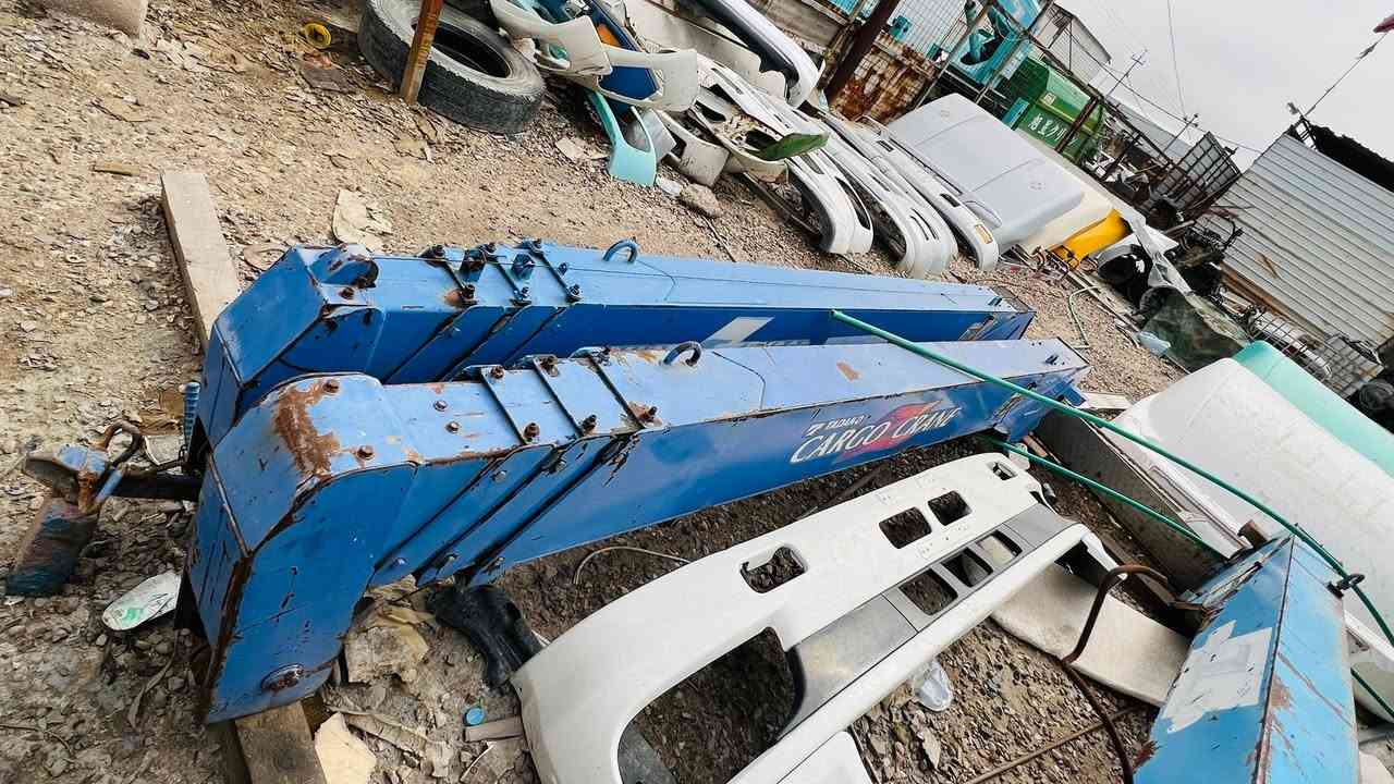 وصول كرينات حاويه وارد يابان 
كاركو عدل 3 سلاتات 
و اف اكس 3 سلاتات مخالف 
مكاني البصره صناعيه حمدان 
***********

