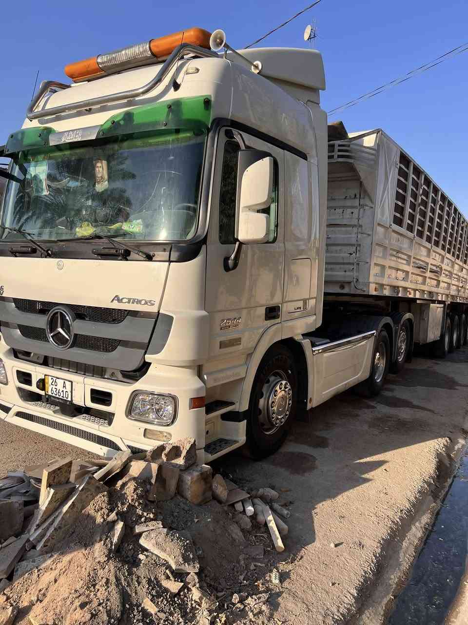 السلام عليكم اكتروس 2009اصل حجم 2544 تبريد ،رتايدر،كامرا،حساس،سبلت خزن، سقف ليرز،ثلاجه، دبل مناميه،فول مواصفات عربانه حداديه طول13،20 ارتفاع جناب190 شاصي16 دناكير 14صيني تخم تاير راس وعربانه رقم صلاح الدين الانكليزي شرط الضباره و التحويل ديالى خان بني سعد ***********
‏.
