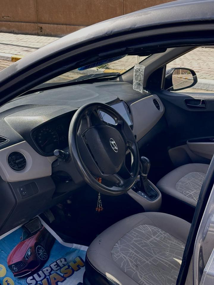 سيارة i10 للبيع جاملغ امامي وجاملغ خلفي رقم بغداد مميز السعر ٦٥ ورقة  مكان سيارة كربلاء 
***********
