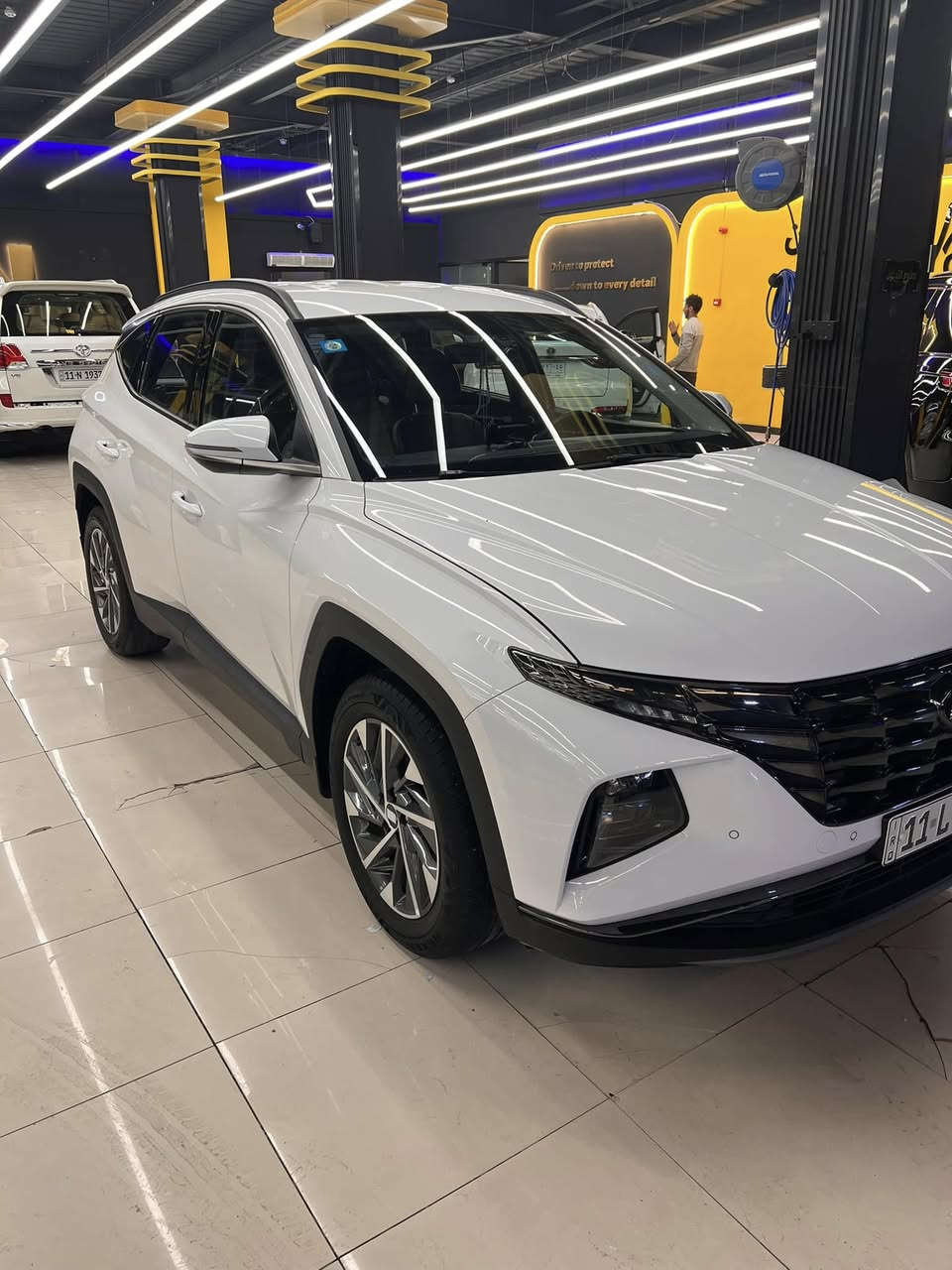 توسان خليجي ٢٠٢٤ للبيع
ابيض صدفي
شاشه كبيره 
تحكم ستيرن
السياره ماشيه ٣١ الف كيلو
السعر ٢٢٠ ورقه وبيهه مجال بسيط 
المكان بغداد حي البنوك
***********
