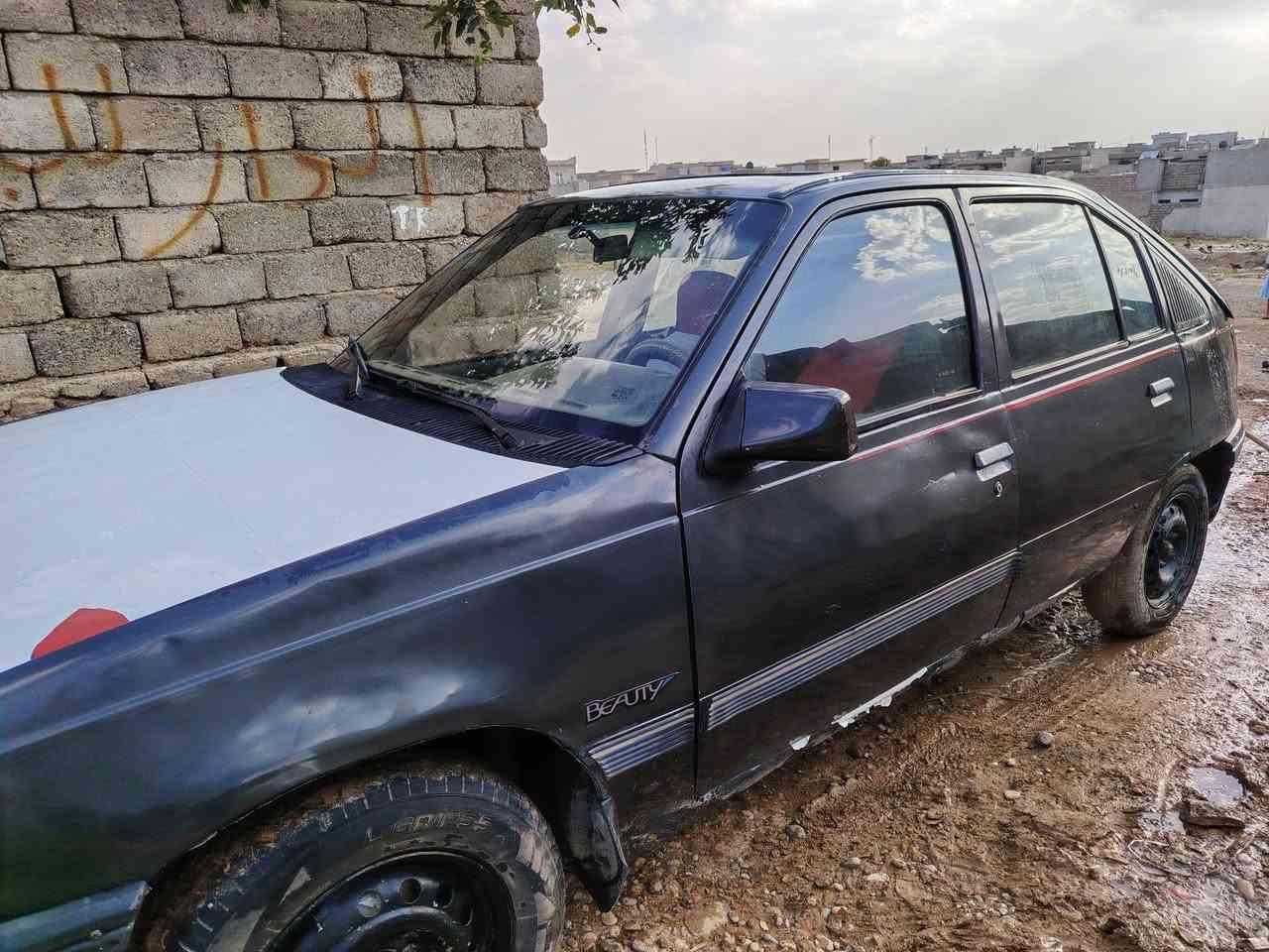 سلام عليكم
للبيع سياره اوبل كاديت جنطه 🚧

موديل 1991 🚙

رقم دولي 🌍

سياره جاهزا النضافه كدام العين 👀

صاحبها الشرعي اسكي موصل تحويل مباشر ✔️ 

السعر 18 بيها مجال للشراي $

السياره موجوده في زمار 📍

صاحب السياره اتصل ***********
