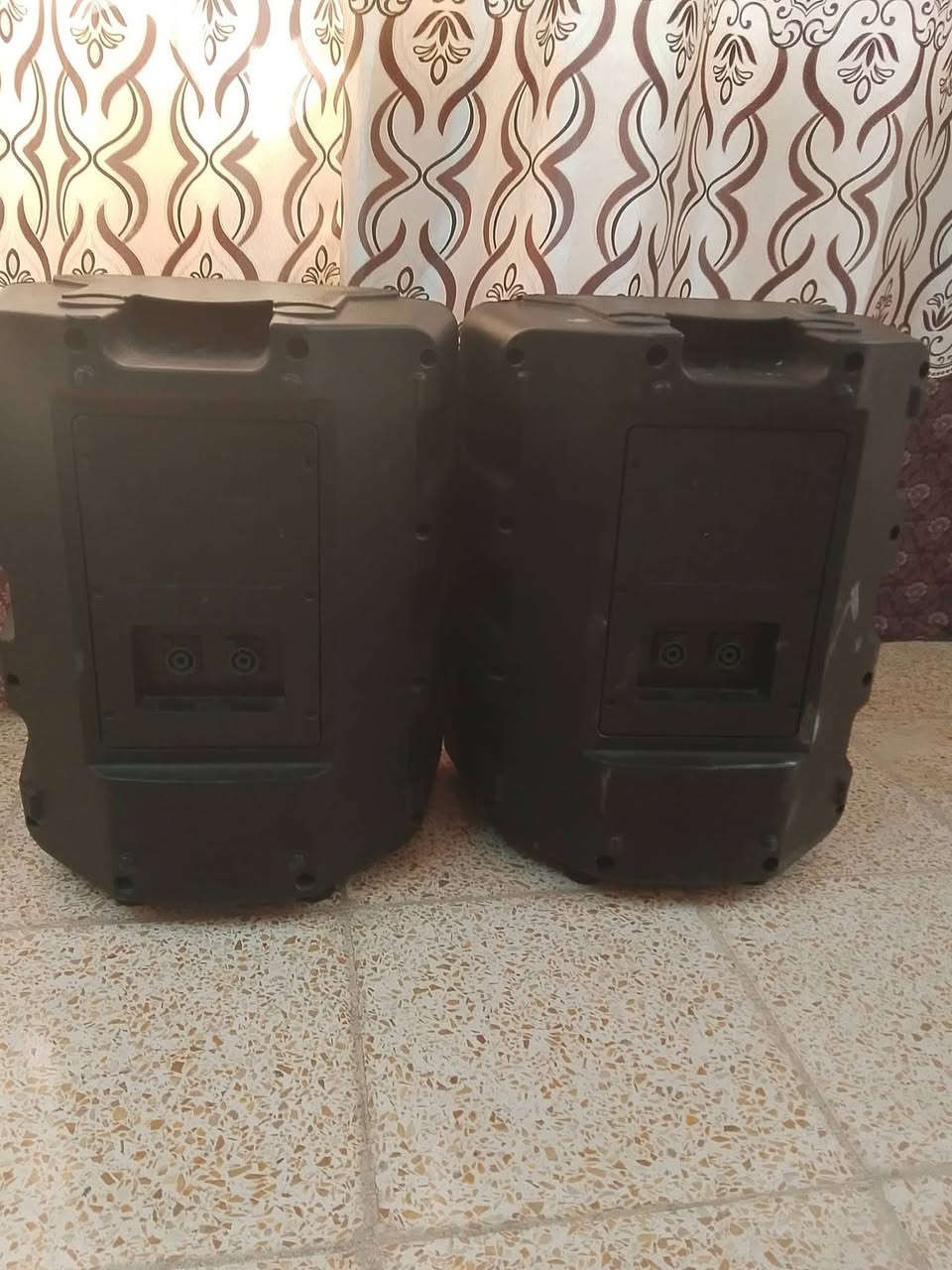 سلام عليكم جهاز للبيع مال بيت السعر 350 الف العنوان الموصل توصيل جميع محافظات العراق ***********
