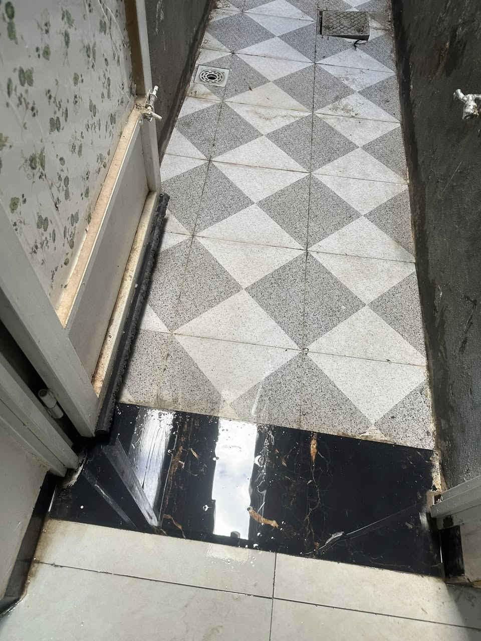 مكتب البراق الحديث
عرض جديد
الموقع شارع100
المساحه220
الواجه10
بناء حديث درجه اولئ
السعر180قابل للعمله 
الاستفسار
***********
***********
***********
