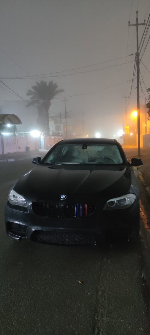بسبب الوضع والسوگ تم تنزيل السعر
BMW F10 -2010
530i
محرك N52B30
گير ZF8HP ثمن نمر 
بي مكانين بارد وصندوق جارد
وشبر مامصلح باب سايق مشتريلة باب بعدني ماشادة 
يحتاج برمجة محرك وگير ومشط وشاشة دعاميات M امامي خلفي 
داخل اوف وايت كامرات 360°
حساسات امامي خلفي 
اوتو هولد تبريد قطعتين 
كشنات تدفئة
لايتات جدد زينون بلاد بس الايتات اخذتهن ب 700$
رقم سليمانية القديم تحويل مباشر وكالة باسمي
مكان كركوك ***********
سعر 143$ كركوك, العراق

