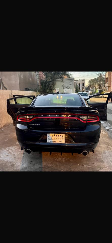 السلام عليكم عندي جارجر 2018 للبيع سياره حادثها موضح بالصور وبيها بطش بالجاملغ الامامي ومكحل شي بسيط رقم بغداد باسمي تحويل ثاني يوم سياره فوول الفوول مواصفات مكينه كير مكفوله رايدها ب 185 وبيها مجال مكاني بغداد زيونه ممتواجد ع نت 
للاتصال 
‭0771 478 7285‬
