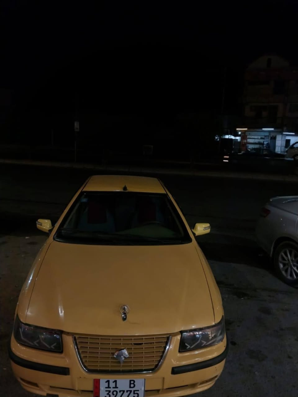 السلام عليكم سياره سمند للبيع موديل 2011محدث 2017وكير ومحرك كورلاء شرط وتحويل ثاني يوم رقم دولي بغداد صدر امامي خلفي وخلفي جديد تواير جديد سياره خير من الله شراي يتصل رقم ***********
