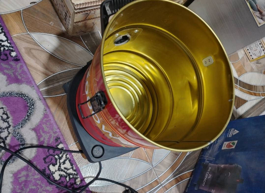 السلام عليكم مكنسة كهربائية وبايسكل اثنيهن ب 100 
*********** الاستفسار عل هذا الرقم
