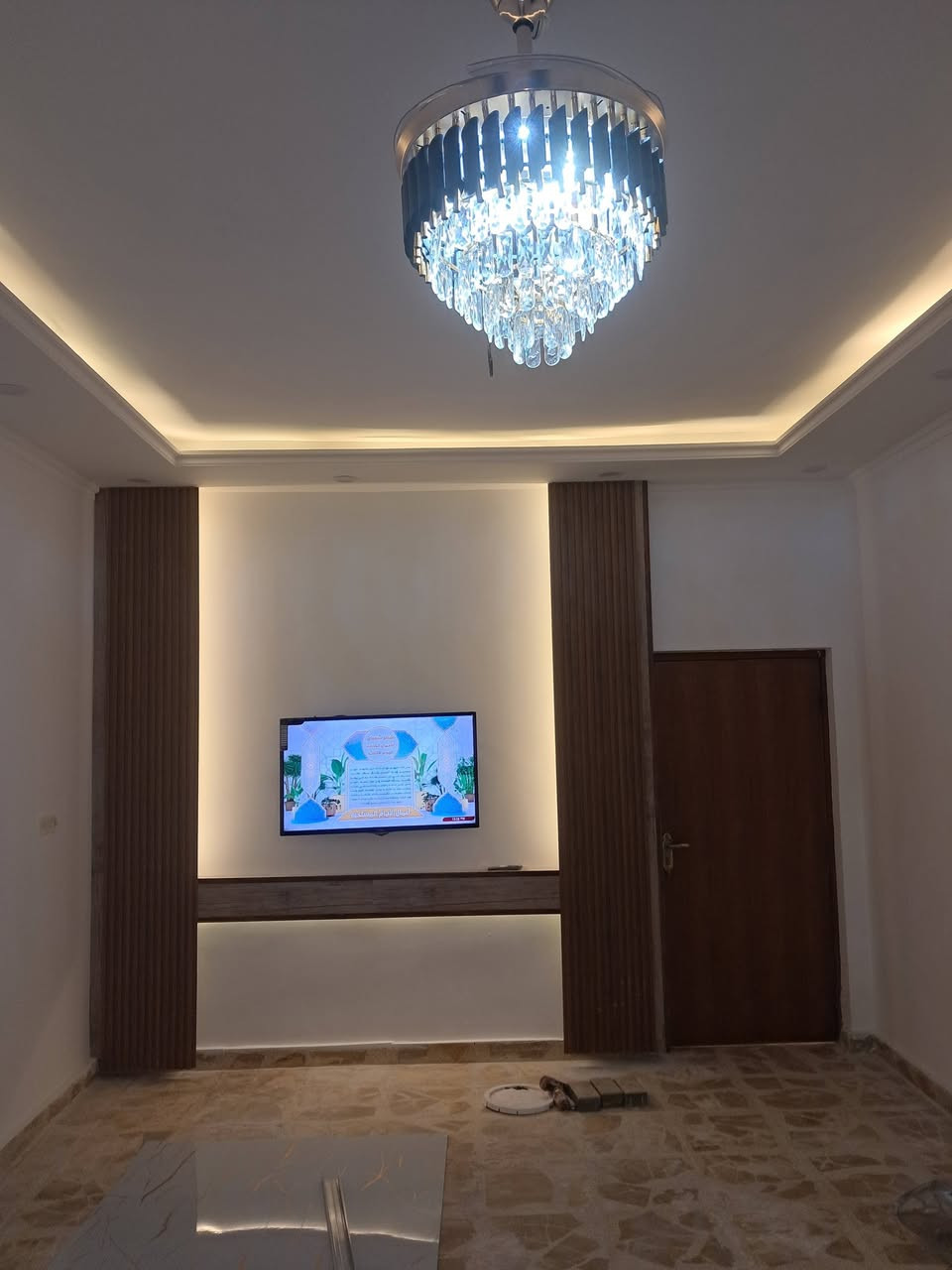 اقوه سعر بكل العراق ولله 

احد اعمالنه جبس بورد 💪+ صبغ همبل 💪[سعر متر الجبس [٤٠ الف] 🔥🔥شامل الاناره🌞 سبورت لايت وتثقيب 🫣وصبغ وتسليك الكهرباء ⚡️🔌

وطلس عام للجبس وهديه الكم 🎁 نشره©️ لد اناره مخفيه +سحبه ٧ سم بيت للاناره لازم ندللكم 

المواد⚠️🔥
جبس سعودي المتحده فحص مهندس🇸🇦
صبغ بلاستك همبل دنماركي الاصل 🇫🇮
حديد [5:0🦹
ضمان العمل 10 سنوات حقيقي 👴
يعني عملنه يبقه الاحفادك 😉💞
اعمالنه جميع محافضات العراق 
كل ما يخص الديكور ©️
[كادر ديكورات صادق الركابي]
☎️📲للاستفسار اتصال او واتساب 
هـ[***********]
