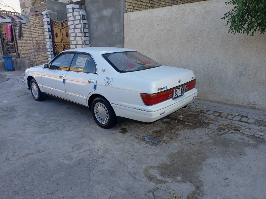 السلام عليكم بطه فصل موديل 93 محرك 3000 بطل اسود *********** مكان السياره ميسان عمارة, ميسان
