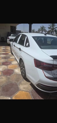 جيتا موديل 24 كير عادي والسعر مناسب وارد امريكي حادث باب خلفي وصبغ الط...
