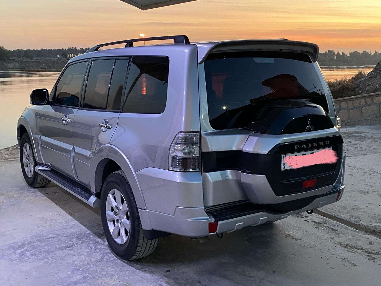 سلام عليكم
باجيرو 2018  رقم سليمانيه تحويل مباشر  حادث موضح بل صوره جاملغ خلفي مصبوغ  مكان السياره بغداد  
السعر 200$ وبيهه مجال 
‭0772 721 0900‬
