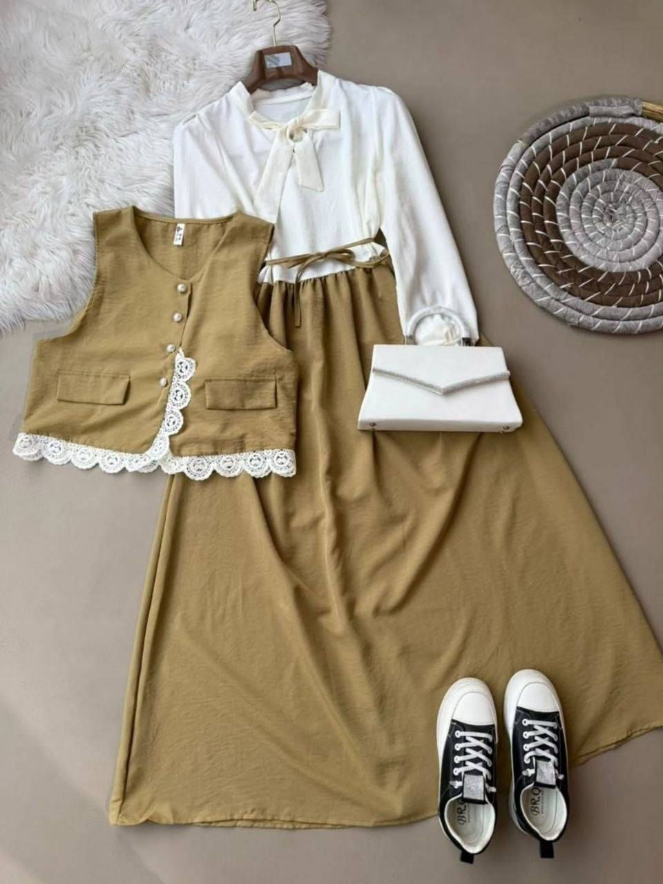 فستان كيبلك تركي بهاري
#السعر ٣١ الف
مرتب نازك 
القياسات يلبس 👇 
38 40 42 44 46
#التوصيل جميع محافظات ٥ الاف


**إذا كنت صاحب هذا الإعلان وتريد حذفه لأي سبب، رجاءا أرسل رسالة إلى الدعم الفني**