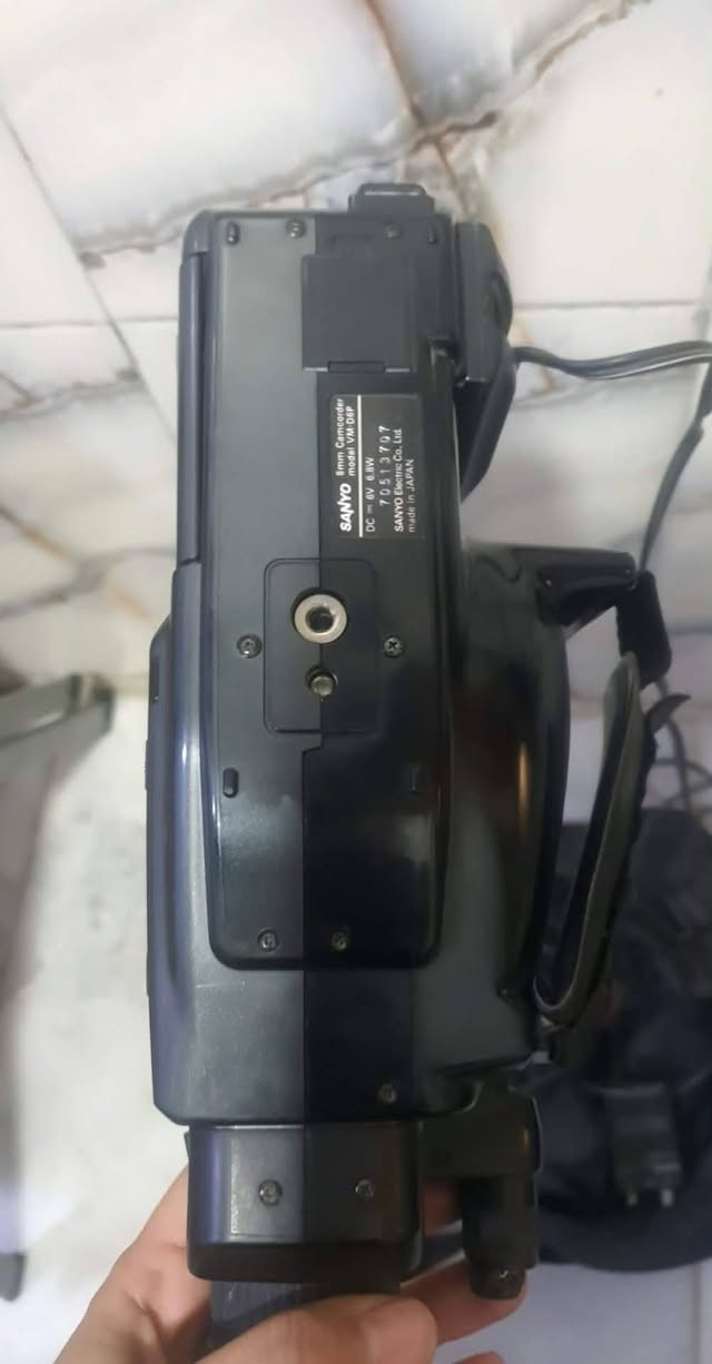 كامرة فديو شغاله انتيكا بدون كاسيت ابيع هل موجود قيم بالي الله يرضى بي


**إذا كنت صاحب هذا الإعلان وتريد حذفه لأي سبب، رجاءا أرسل رسالة إلى الدعم الفني**