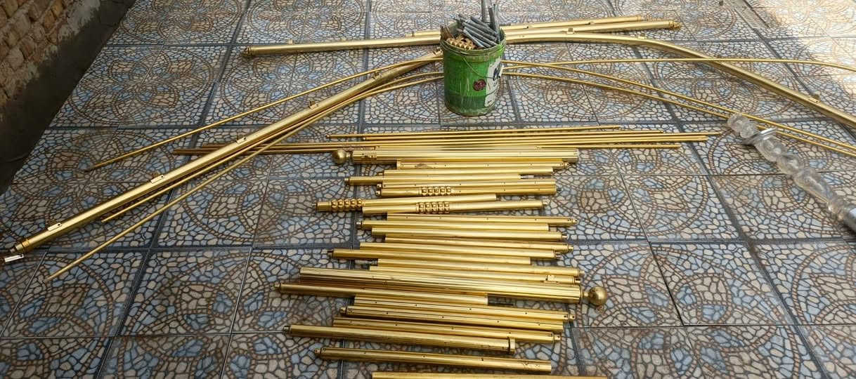 السلام عليكم للبيع مبرده حجم كبير جديده ومحجر درج مستعمل نظيف كل غراضه موجوده للاستفسار ***********
