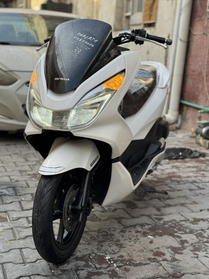 للبيع دراجه pcx  جيل ثاني ياباني الاصلي  نوع jf  مكينه 150 حساس حرف A نوزل خطين ستان كهربائي ماشيه 36 الف حساس ازدحام دراجه جديده  حساس شلعه معدل خير من الله دراجه تتعب تكول جديده مال جناي  مكان بغداد الكرخ السعر  مليون و550 وبيهه مجال وبيهه مجال والاستفسار  ***********
