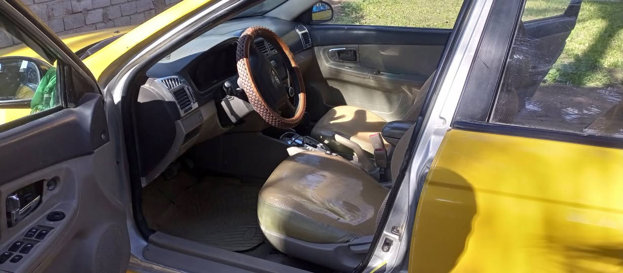 اسلام عليكم كيه سبكتره موديل 2008سياره مصبوغه عام بيه الجاملك الايمن مبدل الصلي مالته السعر 72وبيه مجال بسيط اني مكلف بالنشر وهاذ رقم صاحب السياره ***********
