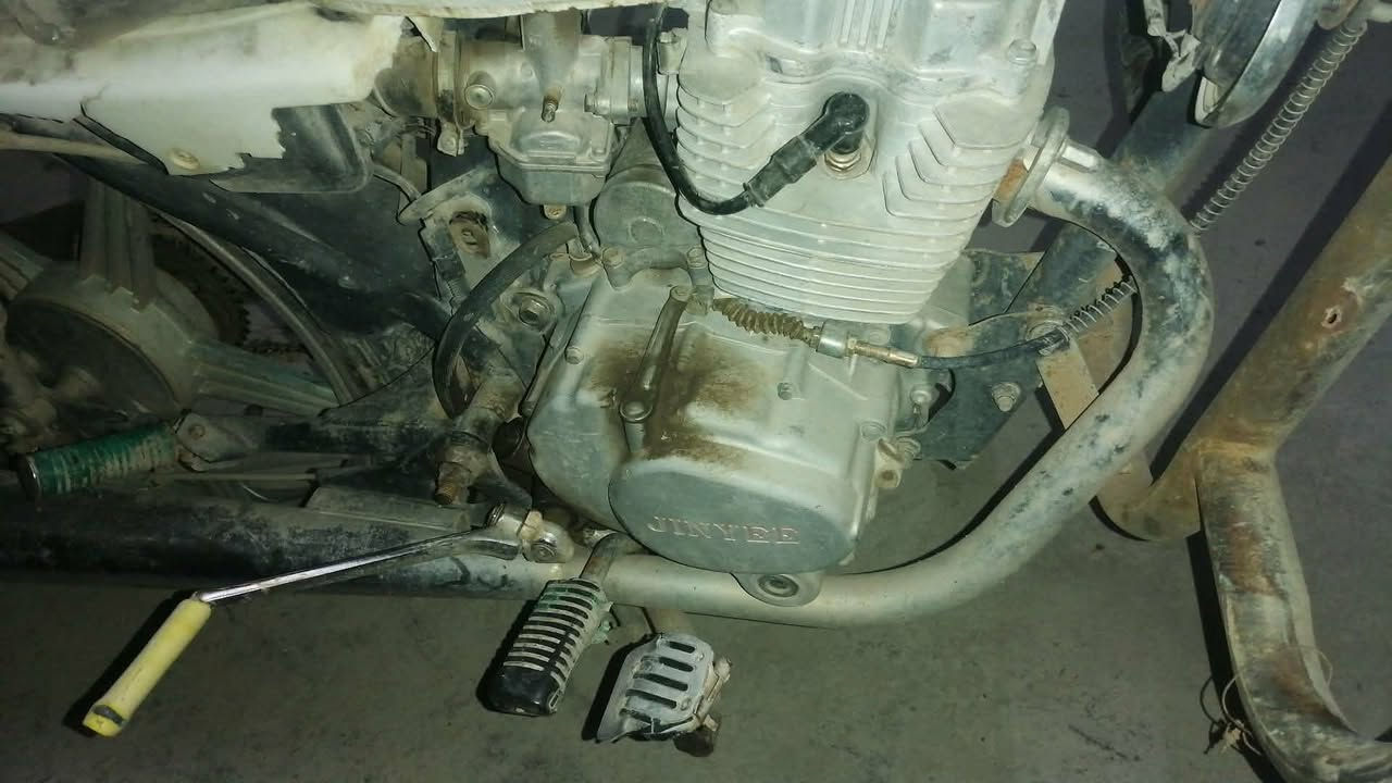 سلام عليكم 
دراجه للبيع نوع جني لايت جديد يحتاج بطاريه + دشبول + تانكي + كشن  فقط يعني بس خلي 50 الف عليه يرجع بلاد السعر بلاش اتصل ع ***********او*********** المو شراي لا يتصل
