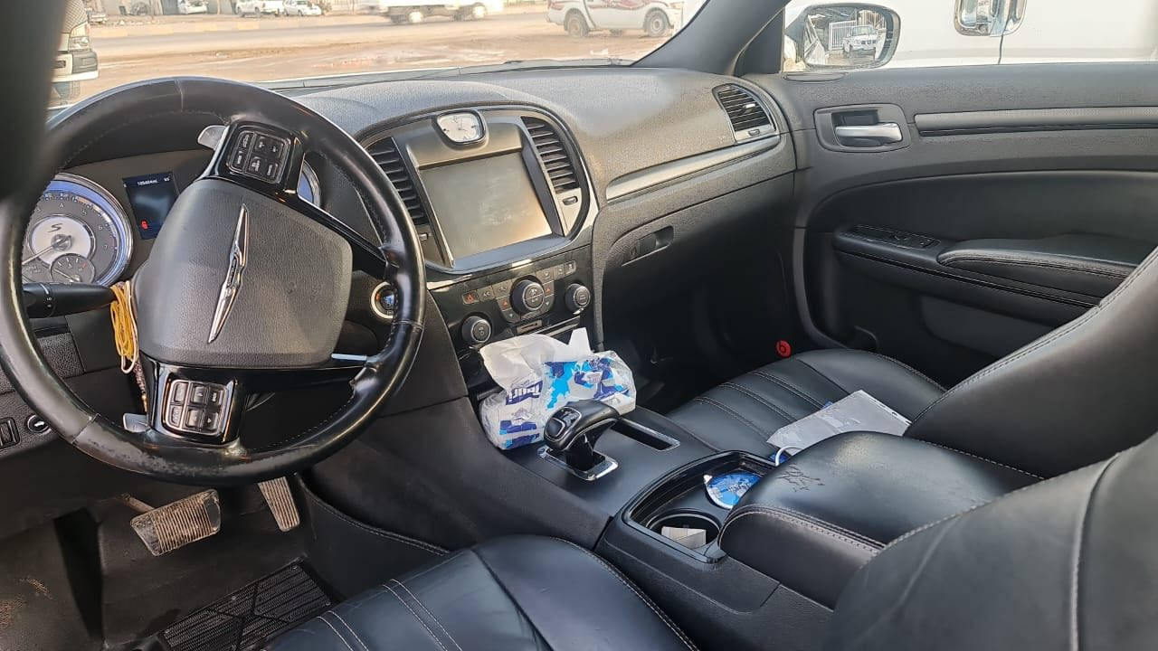 للبيع
اوباما كرايسلر
موديل2012
خزن ميموري
لمتد فول مواصفات
رقم اربيل
كشنات تدفئه تبريد
كلاص حار بارد
حساسات اماميه خلفيه
ماشيه 160m
0770 315 8899
***********
