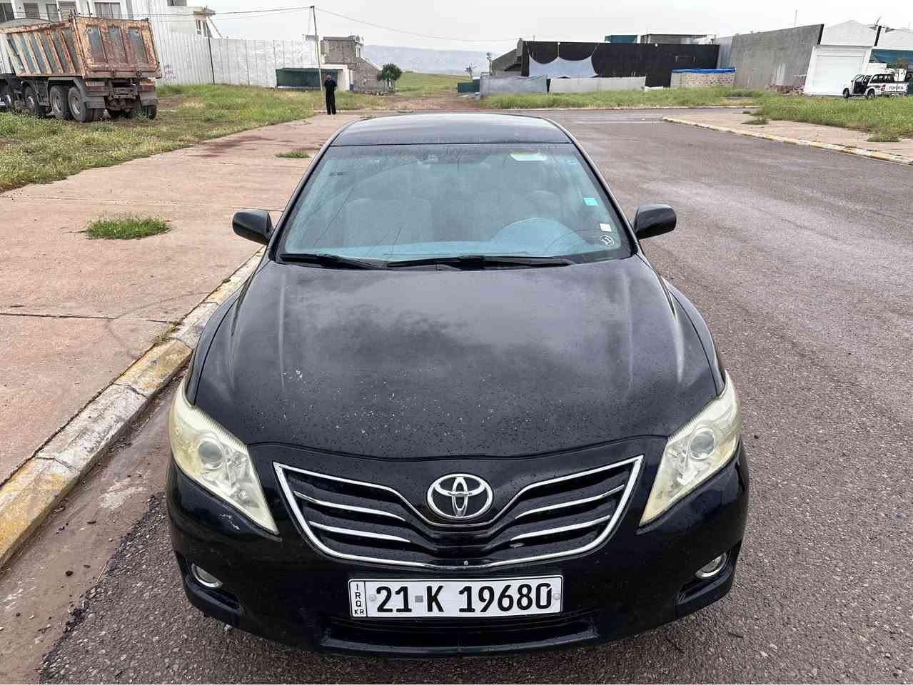 كامري ٢٠١٠ كندي رقم سنوية جديد بتاقة بنزين بي بدون سبخ بدون ضربة بس بيها جلح كير كهربائي تحويل بشرط *********** كركوك, العراق
