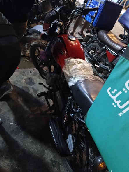 سلام عليكم 
درجه مرقمه 
مفشوكه و بيه روله 
ماشيه 49لف
سعره 17000
مكاني بغداد دوره
***********
