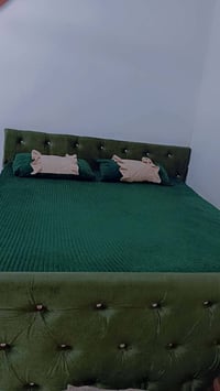 ميز • جرباية • للبيع