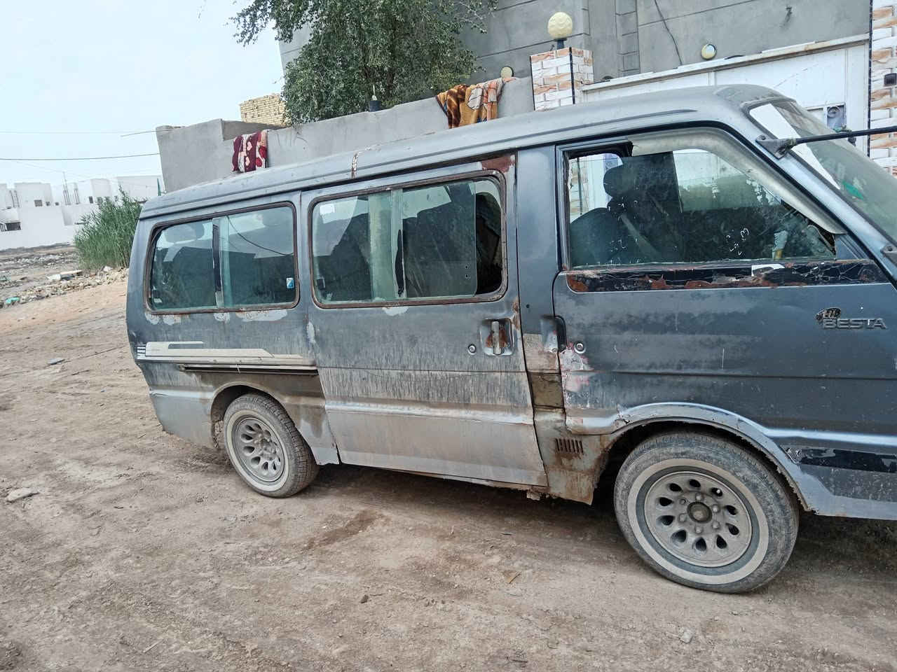 كيا بستا مديل 93 أبيع كوم حديد بدون سنويا سنويته ضايعه وعندي سنويه استنساخ السياره ابسمي  مكينه بيه خيط بخار مكاني ديوانيه ***********
السعر ١٣ وبيه مجال
كيا بستا مديل 93 أبيع كوم حديد بدون سنويا سنويته ضايعه وعندي سنويه استنساخ السياره ابسمي  مكينه بيه خيط بخار مكاني ديوانيه ***********

