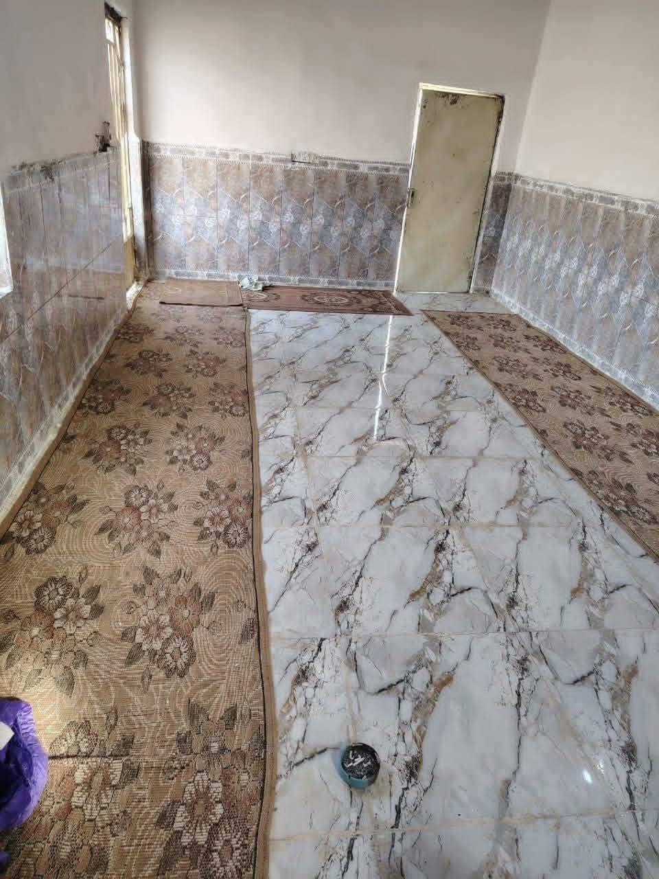 بيت للبيع مساحه 300 للاستفسار عن هذا الرقم***********
