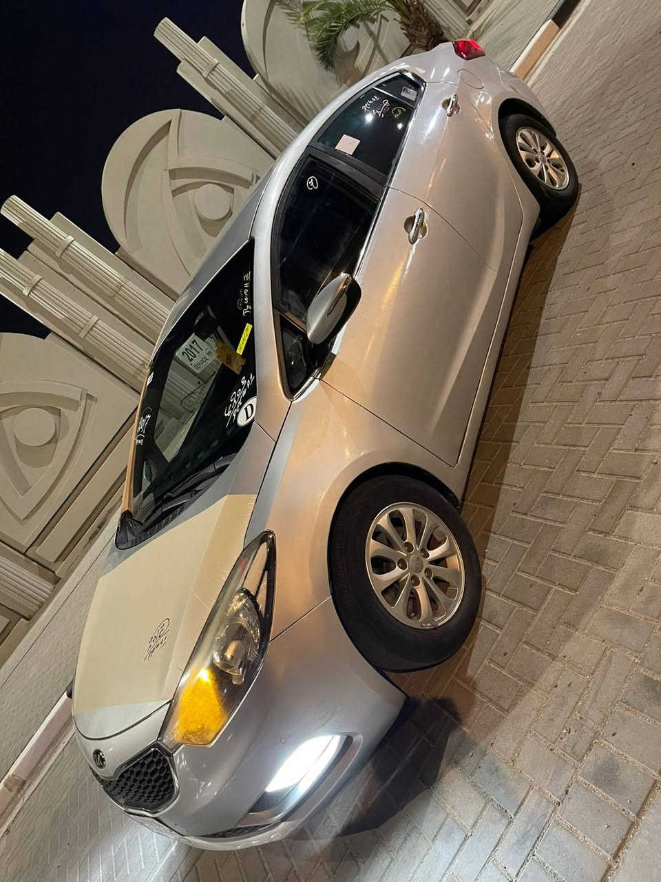 السلام عليكم كيا سيراتو كارتون السياره جديده دخول جديد ادوات تبريد حداديه تخم تاير مكينه كير ويلات كله جديد رقم وسنويه شمالي حساسات خلفيه كامره شاشه نقص ما بيها موديل 2017 بانزين اصل كصه جنطه فوووول مواصفات عده الفتحه سياره كلش جديده العنوان البصره استفسار *********** امراوس ماكو مشكلة

