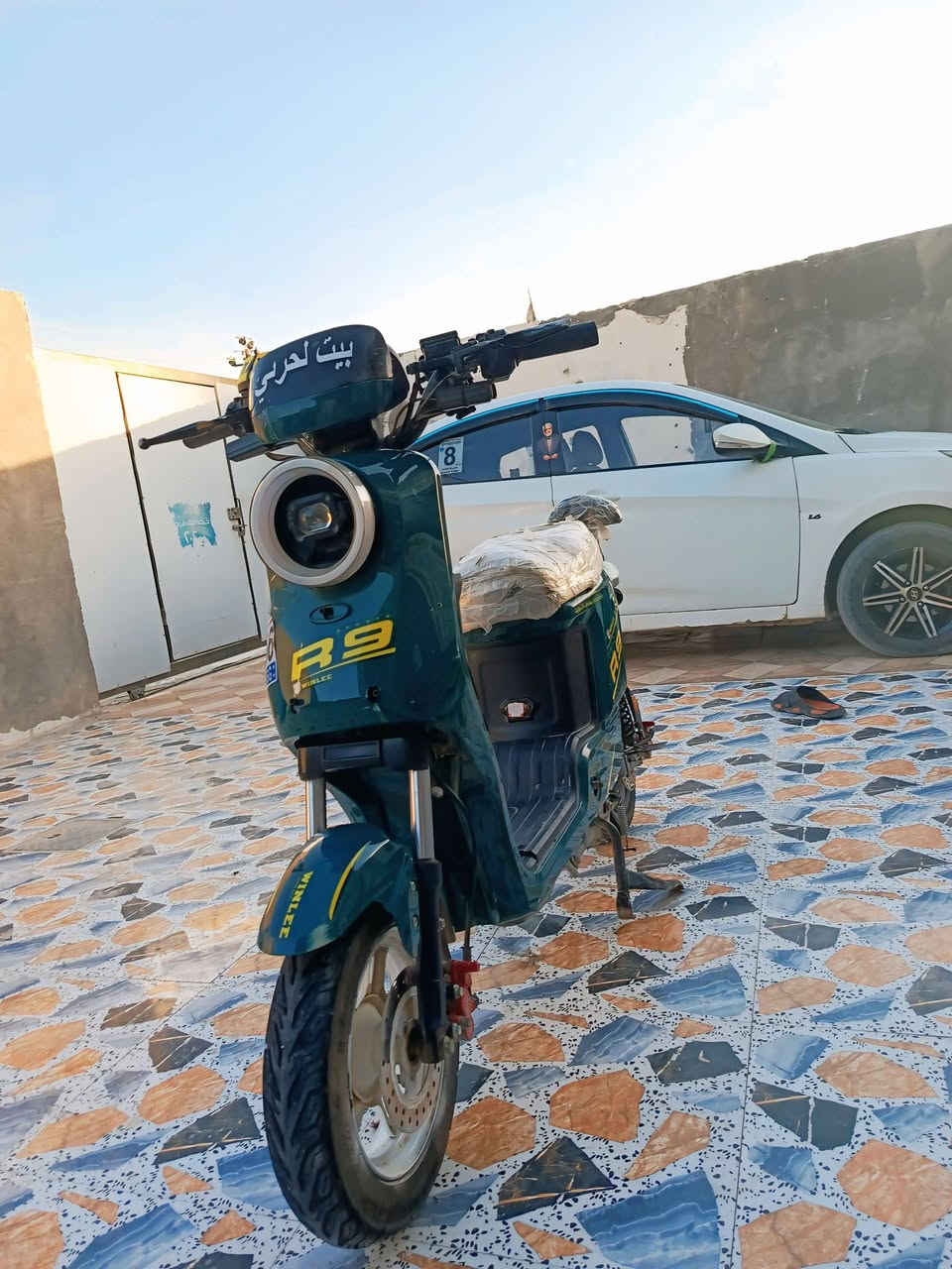 للبيع دراجة R9دراجه حلوة ونشطه ونضيفه السعر 350 بيهة مجال لطيبين التواصل رقم*********** وتساب
